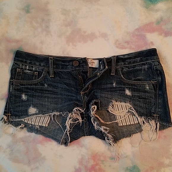 Abercrombie & Fitch Pants - Jean shorts